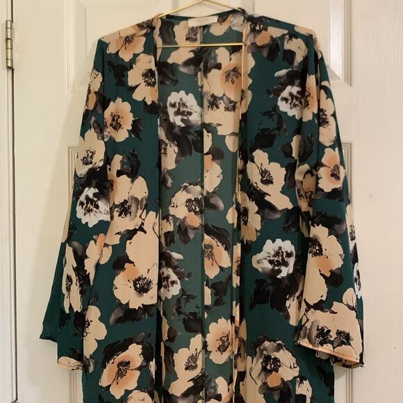Peach Love California Green And Floral Kimono Size Medium/Large - Picture 3 of 5